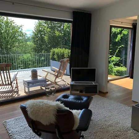 1 Mit Sauna Ferienhaus * Poppenhausen